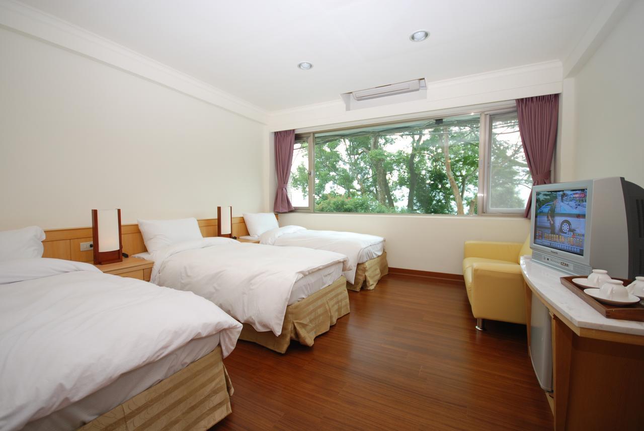 Fuhsing Youth Activity Center Taoyuan Bagian luar foto